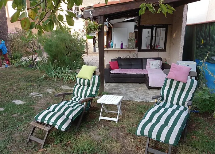 Apartamento 80 M2 Independant, 4 Personnes Et Plus, Piscine Et Jardin Direct Gare Aeroport