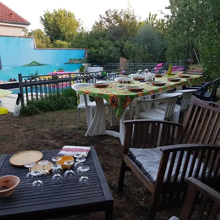 Grand Independant, 4 Personnes Et Plus, Piscine Et Jardin Direct Gare Aeroport Apartment