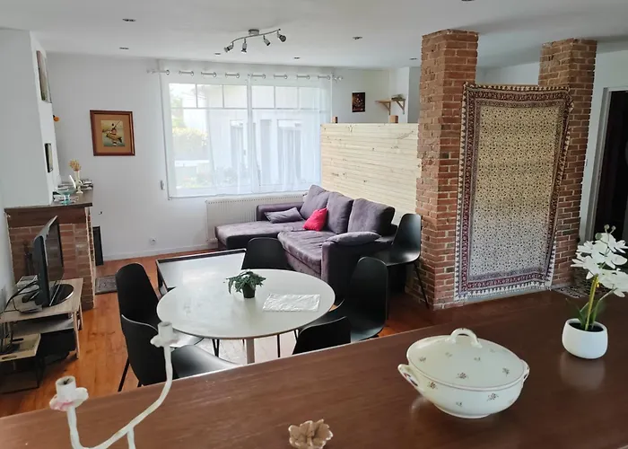 Apartmán 80 M2 Independant, 4 Personnes Et Plus, Piscine Et Jardin Direct Gare Aeroport