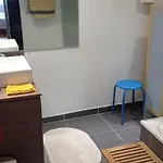 Apartmán 80 M2 Independant, 4 Personnes Et Plus, Piscine Et Jardin Direct Gare Aeroport *